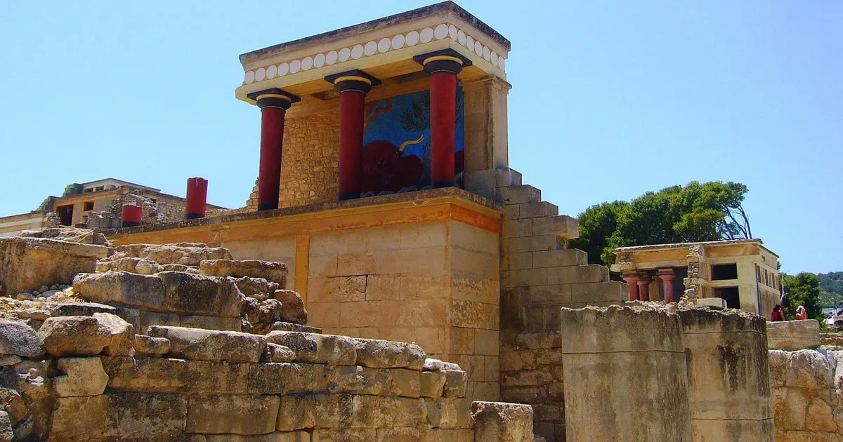 Morosini fountain in Heraklion on a Knossos and Heraklion guided day, Crete Greece