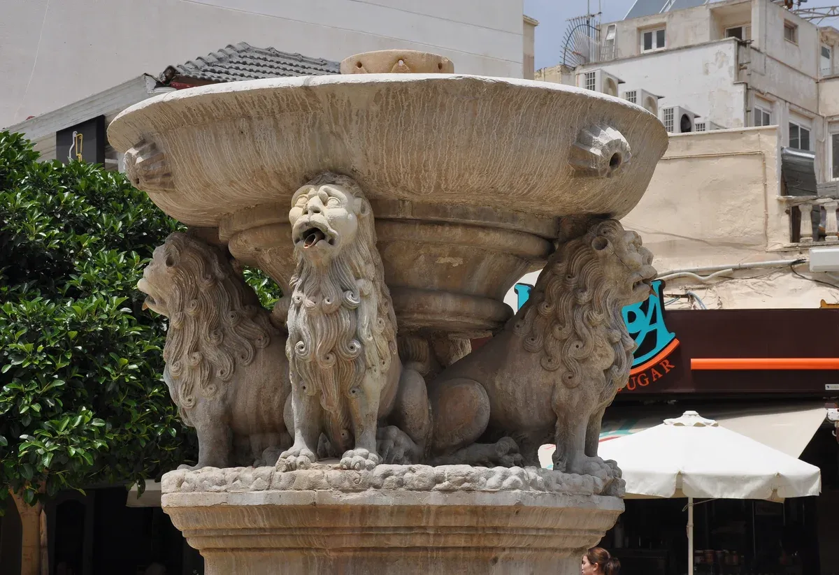 The Morosini Lions Fountain in the centre of Heraklion, Crete