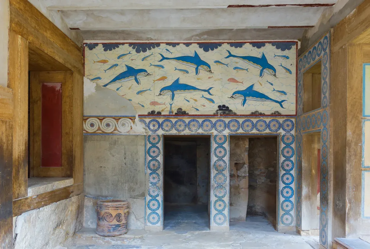 Queen's Megaron with the dolphin fresco at Knossos, seen on a Knossos ticket or guided tour